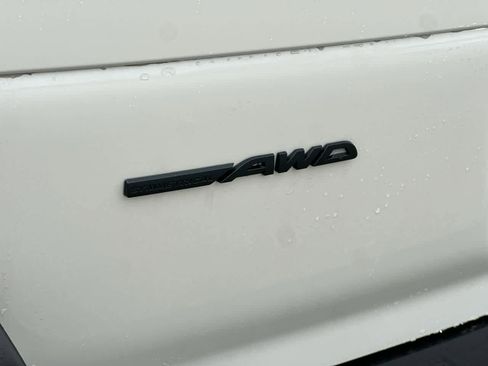 New 2026 Subaru Outback Limited AWD/4WD image 17