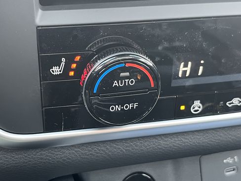 New 2026 Nissan Rogue SV image 31