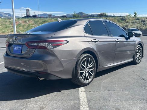 Used 2023 Toyota Camry XLE FWD image 9