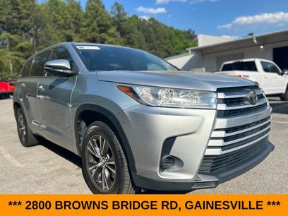 Used 2017 Toyota Highlander LE
