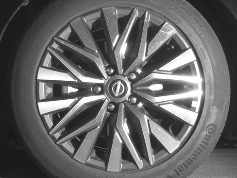 Used 2025 Nissan Altima 2.5 SV image 12