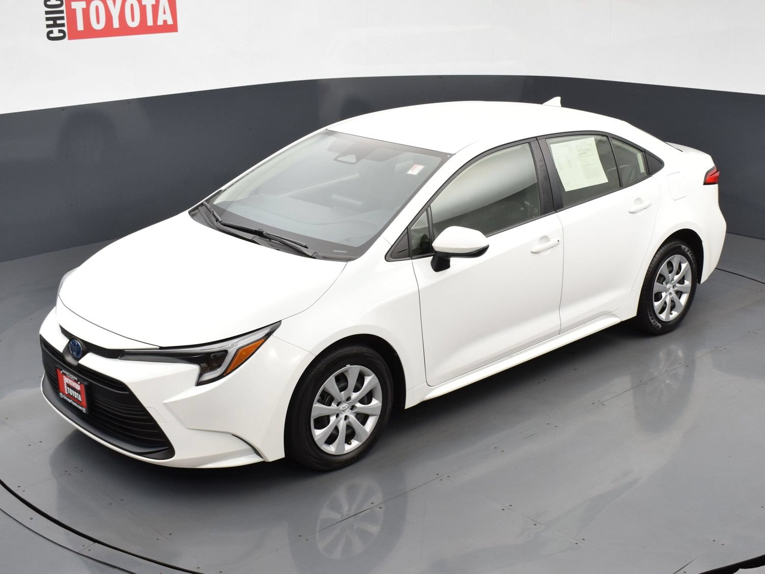 Used 2025 Toyota Corolla LE FWD image 23