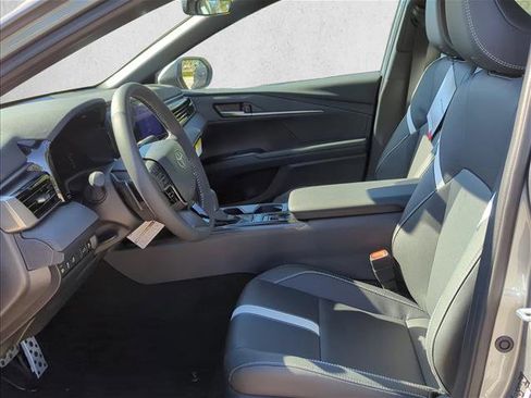 New 2026 Toyota Camry SE image 13