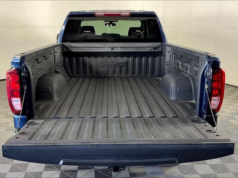 Used 2022 GMC Sierra 1500 SLE image 37