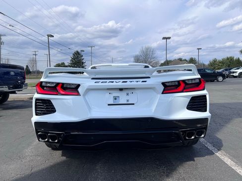 Used 2023 Chevrolet Corvette Stingray Coupe w/ Z51 Performance Package image 5