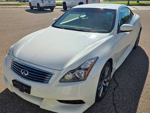 Used 2015 INFINITI Q60 IPL RWD image 2