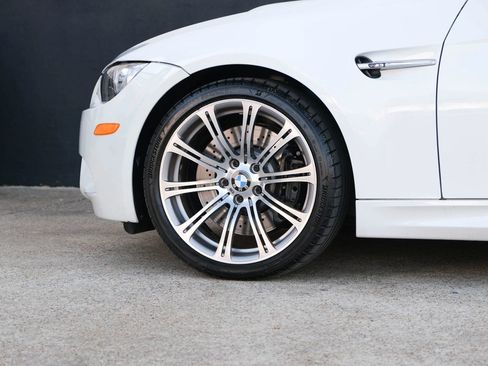 Used 2013 BMW M3 Convertible image 9