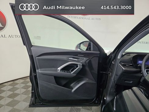New 2026 Audi Q5 Prestige image 13