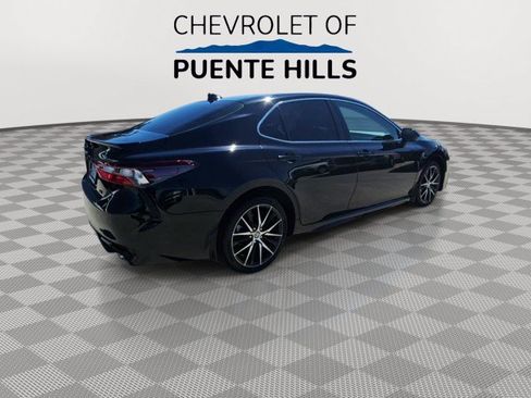 Used 2022 Toyota Camry SE w/ Convenience Package FWD image 8