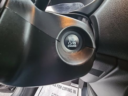 Used 2020 Jeep Renegade Sport w/ Sport Appearance Group image 28