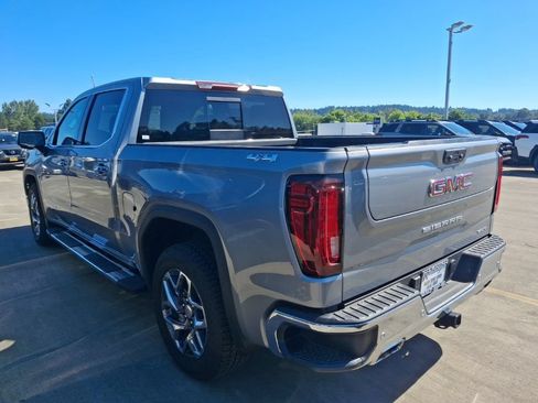 Used 2026 GMC Sierra 1500 SLT w/ SLT Premium Plus Package AWD/4WD image 8