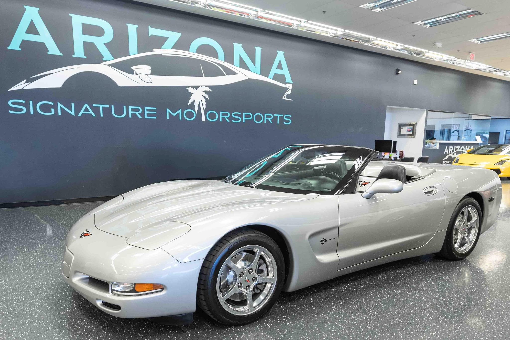 Used 2004 Chevrolet Corvette Convertible w/ Preferred Equipment Group RWD image 1