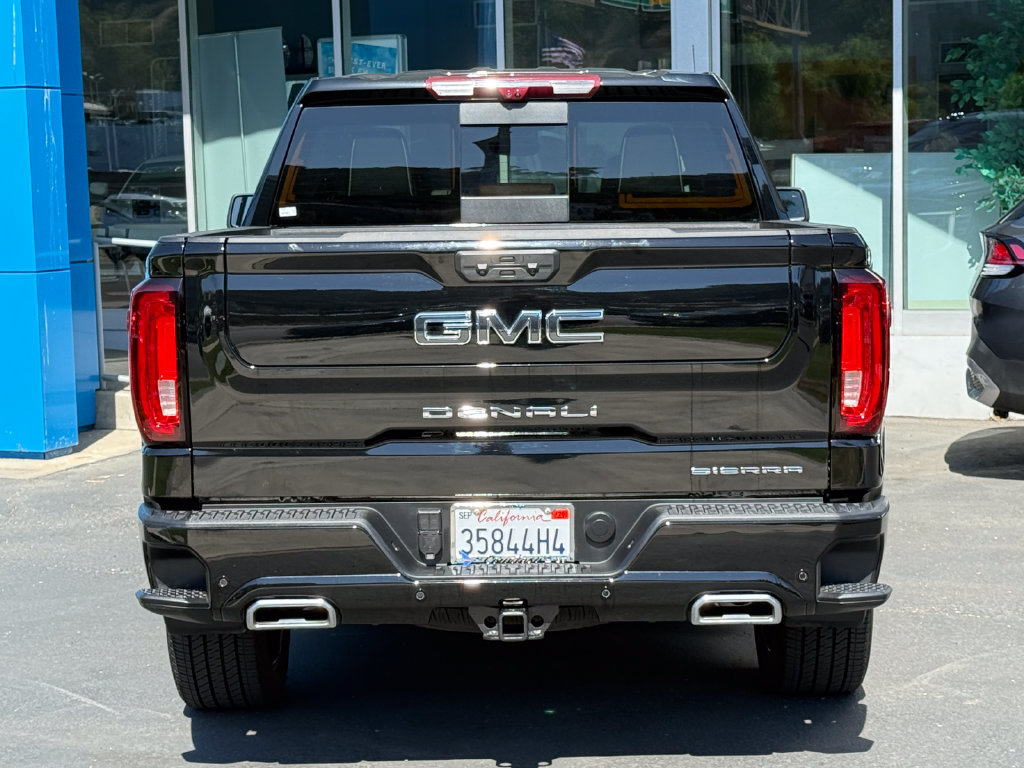Used 2025 GMC Sierra 1500 Denali Ultimate AWD/4WD image 8