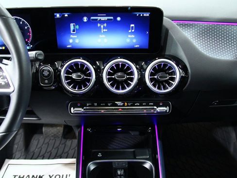 Used 2025 Mercedes-Benz GLA 250 4MATIC image 20