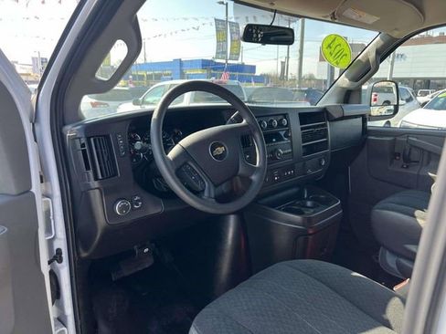 Certified 2024 Chevrolet Express 2500 w/ Driver Convenience Package image 15