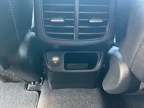 Used 2021 Kia Seltos SX w/ SX Sunroof Package image 23