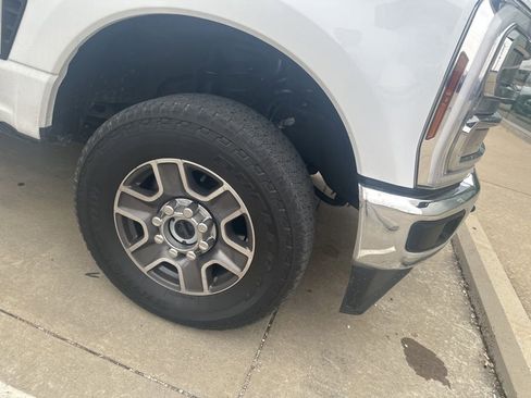 Used 2024 Ford F250 Lariat image 4