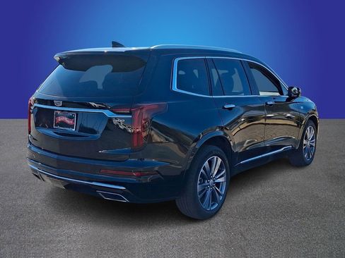 Used 2024 Cadillac XT6 Premium Luxury image 4