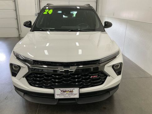 Used 2024 Chevrolet TrailBlazer RS w/ Convenience Package AWD/4WD image 8