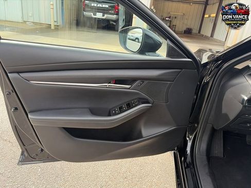 Used 2025 MAZDA MAZDA3 s FWD image 10