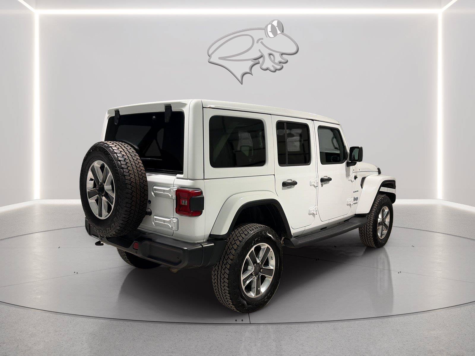 Used 2019 Jeep Wrangler Unlimited Sahara w/ Safety Group AWD/4WD image 5