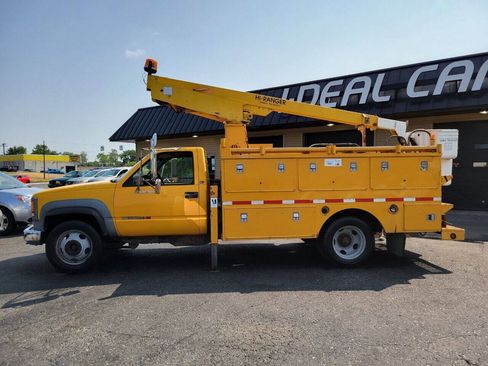 Used 1998 GMC Sierra 3500 2WD Regular Cab HD image 9