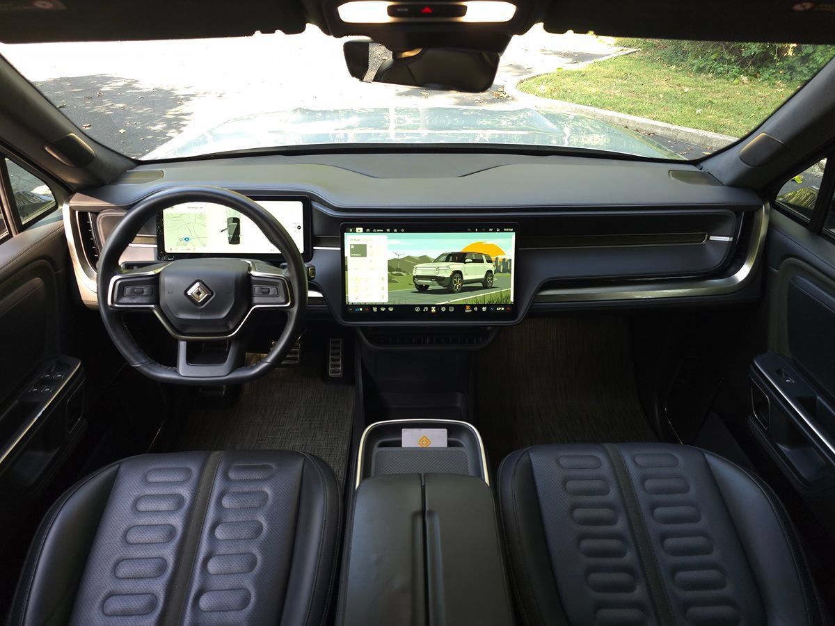 Used 2023 Rivian R1S Adventure Quad AWD/4WD image 10