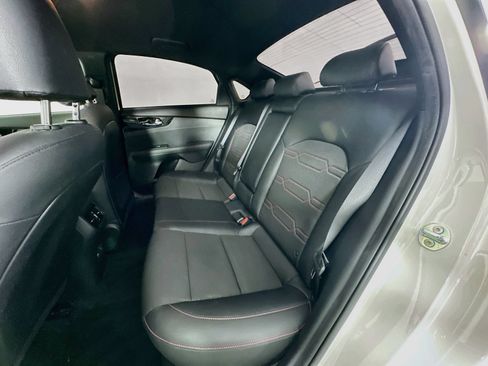 Used 2022 Kia Forte GT w/ GT Technology Package FWD image 23