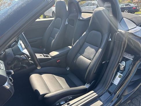 Used 2017 Porsche 718 Boxster S image 11