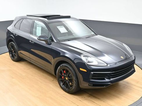 Used 2021 Porsche Cayenne AWD/4WD image 45