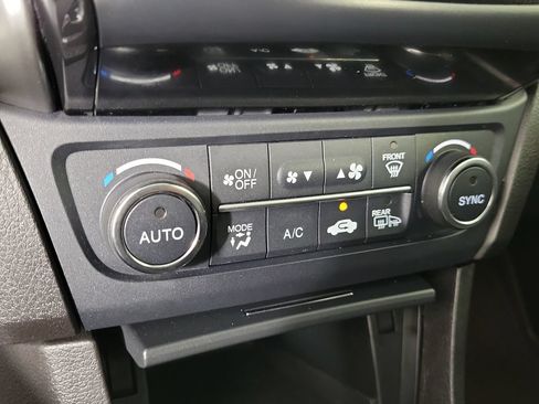 Used 2022 Acura ILX w/ Premium Package FWD image 29