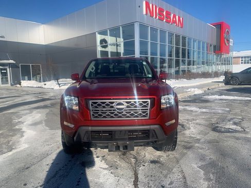 Used 2023 Nissan Frontier SV w/ Technology Package image 2