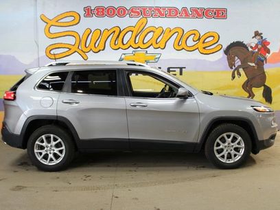 Used 2017 Jeep Cherokee Latitude w/ Cold Weather Group