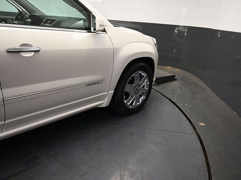 Used 2014 GMC Acadia Denali AWD/4WD image 28