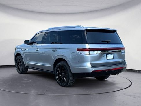 Used 2023 Lincoln Navigator Reserve AWD/4WD image 5
