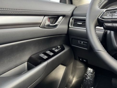 New 2025 MAZDA CX-5 AWD 2.5 S w/ Select Package image 31