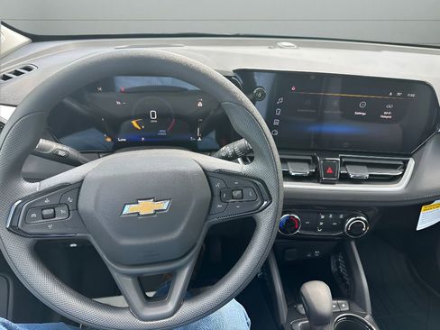 New 2026 Chevrolet TrailBlazer LT w/ Driver Confidence Package FWD image 32