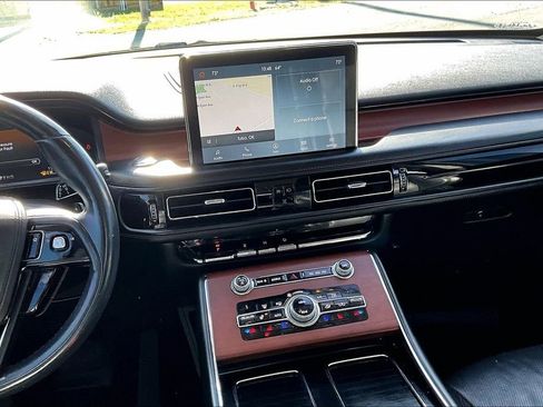 Used 2020 Lincoln Aviator Reserve w/ Elements Package Plus AWD/4WD image 8