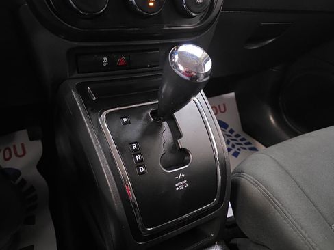 Used 2014 Jeep Patriot Sport image 49