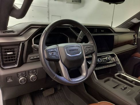 Used 2024 GMC Sierra 3500 Denali Ultimate AWD/4WD image 1