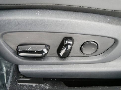 Certified 2025 Lexus ES 350 w/ Premium Package image 15