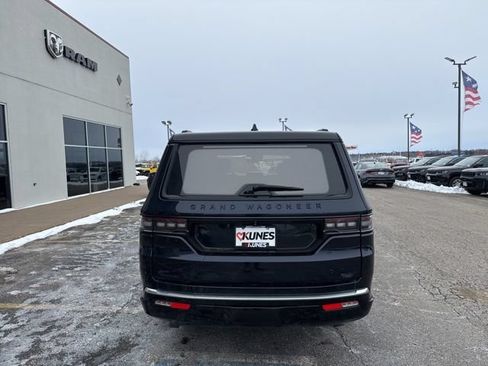 Used 2024 Jeep Grand Wagoneer L Series II w/ Quick Order Packagew 28T AWD/4WD image 8