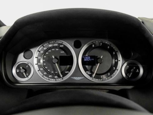 Used 2015 Aston Martin V8 Vantage GT RWD image 37