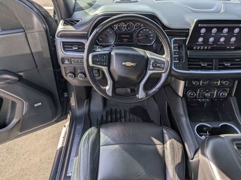 Used 2021 Chevrolet Tahoe LT w/ LT Signature Package image 17