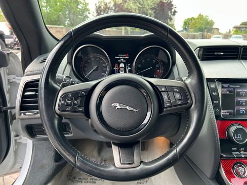 Used 2014 Jaguar F-TYPE Convertible RWD image 13