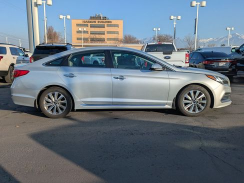 Used 2016 Hyundai Sonata Sport w/ Option Group 02 image 2