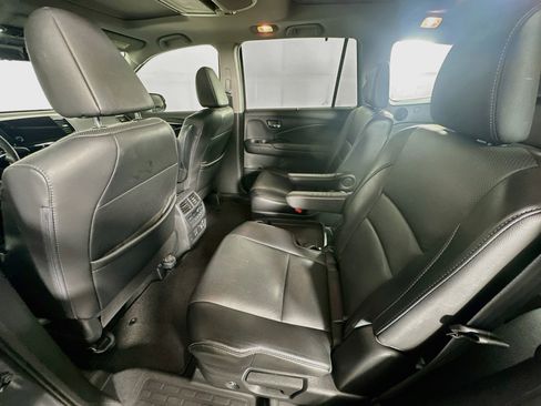 Used 2019 Honda Pilot Elite image 26
