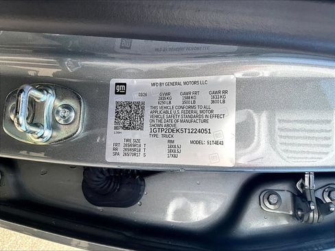 New 2026 GMC Canyon AT4 AWD/4WD image 8
