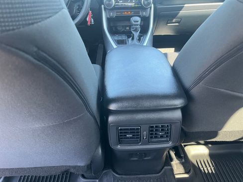 Used 2025 Toyota RAV4 LE AWD/4WD image 37