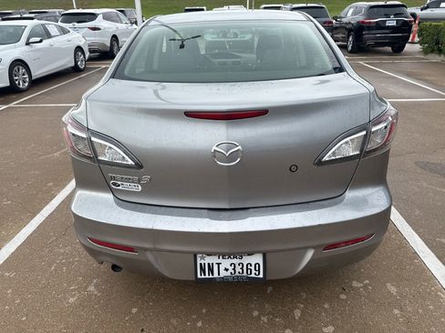 Used 2013 MAZDA MAZDA3 i SV image 6